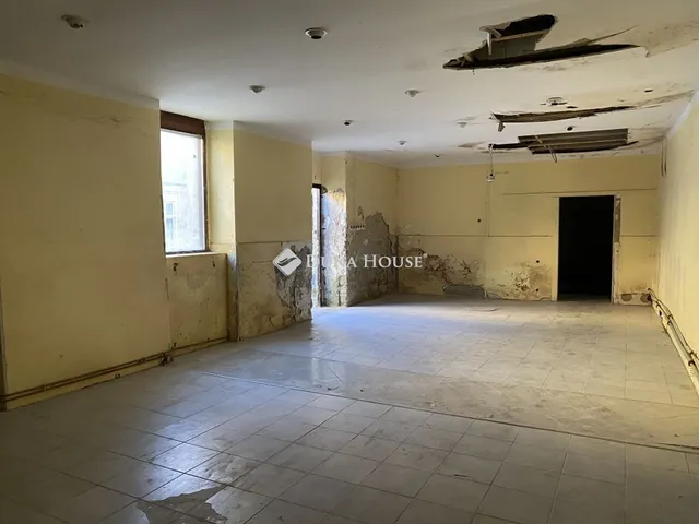 Eladó kereskedelmi és ipari ingatlan Sopron 49 nm