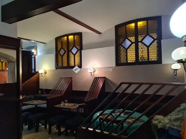 Eladó kereskedelmi és ipari ingatlan Sopron 154 nm