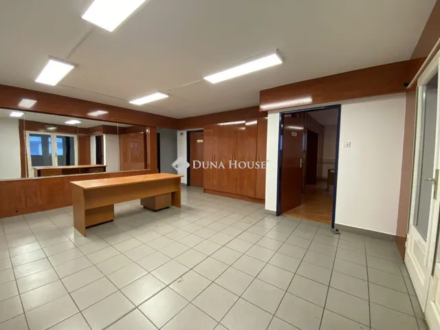 Eladó kereskedelmi és ipari ingatlan Sopron 618 nm