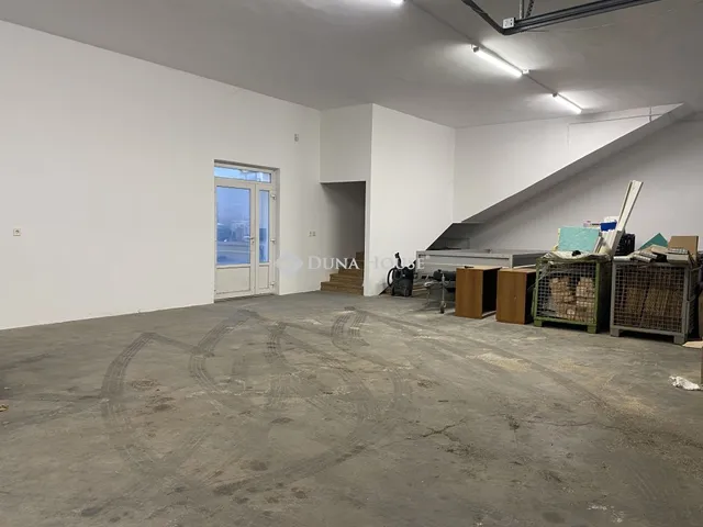 Eladó kereskedelmi és ipari ingatlan Sopron 322 nm