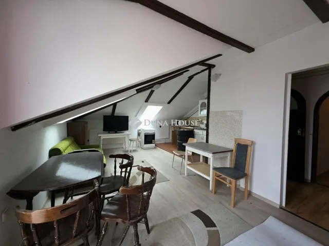 Eladó lakás Sopron, Frankenburg út 89 nm