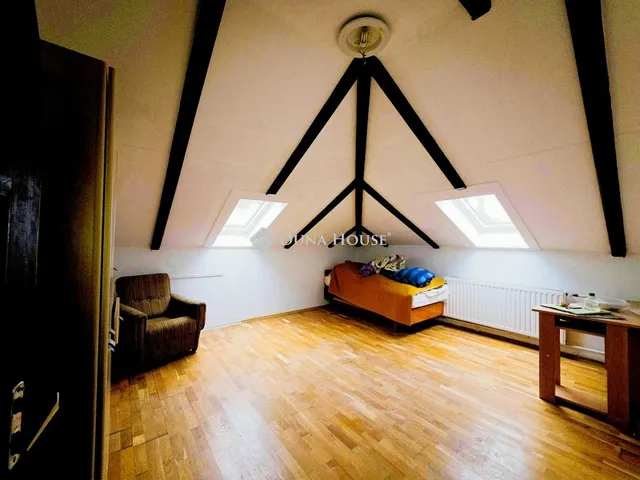 Eladó lakás Sopron, Frankenburg út 89 nm