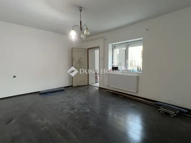 Eladó ház Sopron, Hajnal tér 107 nm