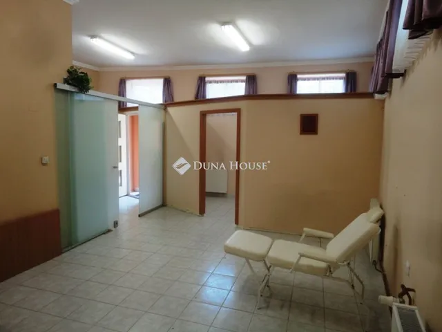 Eladó kereskedelmi és ipari ingatlan Sopron 52 nm