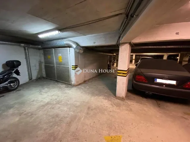 Eladó garázs Sopron 9 nm