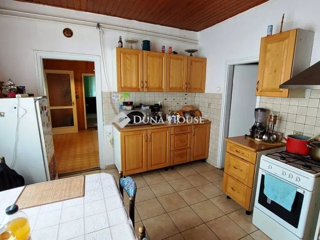 Eladó ház Hidegség 122 nm