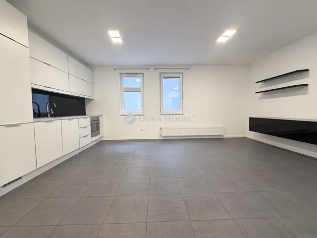 Kiadó lakás Sopron 97 nm