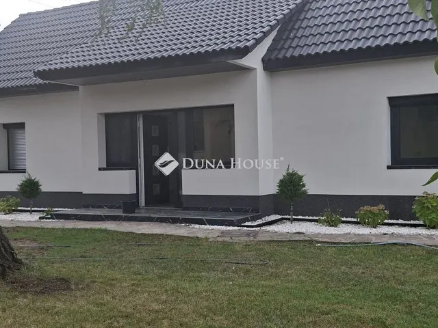 Eladó ház Himod 75 nm