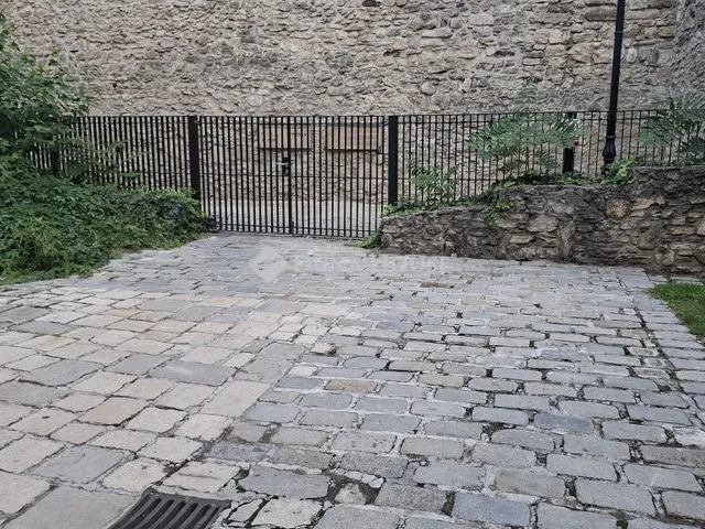 Eladó kereskedelmi és ipari ingatlan Sopron 25 nm