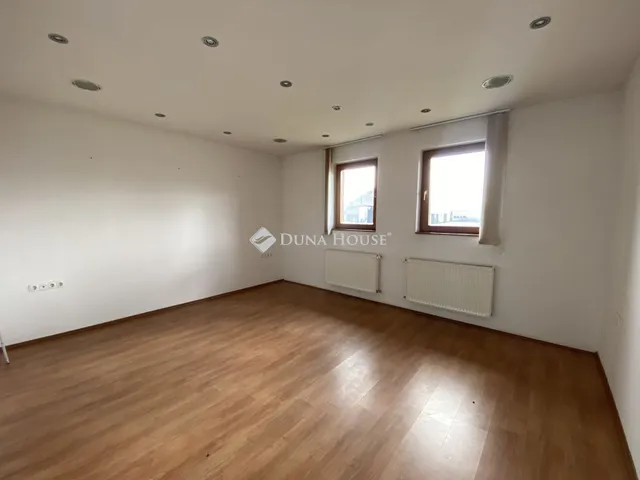 Kiadó telek Sopron 4922 nm