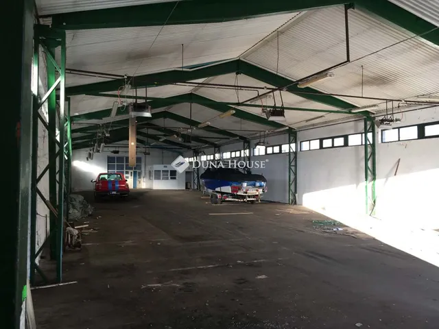 Eladó kereskedelmi és ipari ingatlan Sopron 600 nm