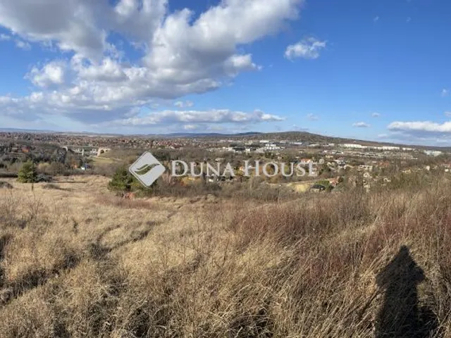 Eladó telek Biatorbágy 7754 nm