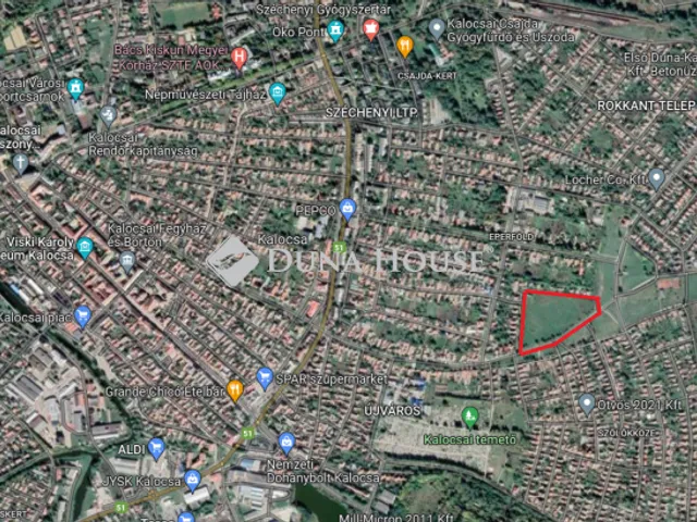 Eladó telek Kalocsa 27614 nm