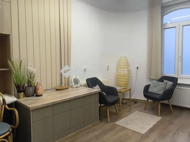 Eladó kereskedelmi és ipari ingatlan Budapest XIII. kerület 162 nm