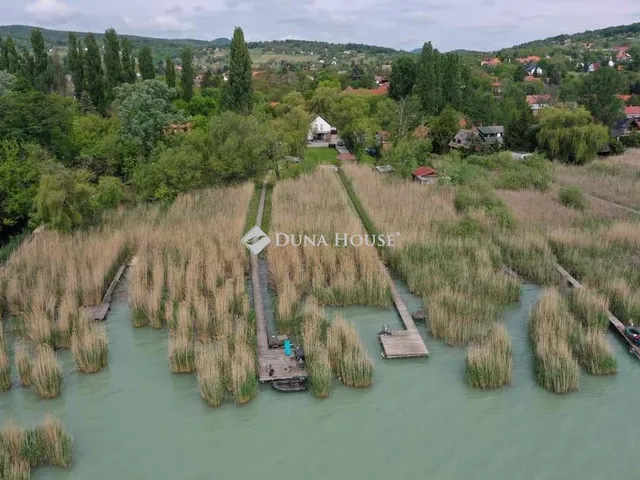 Eladó telek Ábrahámhegy, Vasút utca 1200 nm