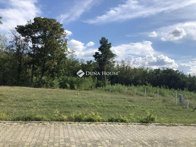 Eladó telek Balatonföldvár 1120 nm