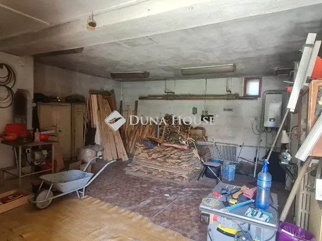 Eladó ház Ócsa, Rózsa utca 180 nm