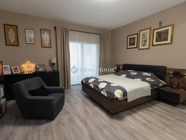 Eladó ház Veresegyház 230 nm