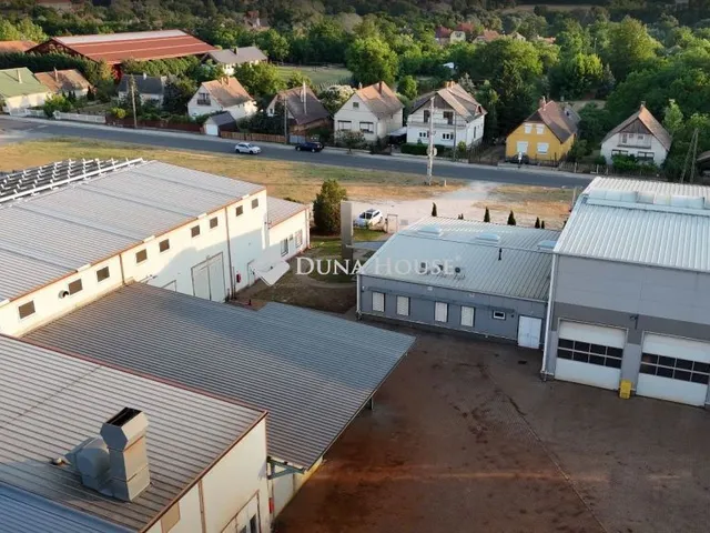 Kiadó kereskedelmi és ipari ingatlan Veresegyház 7627 nm