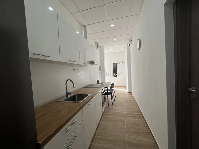 Eladó lakás Budapest VI. kerület 57 nm