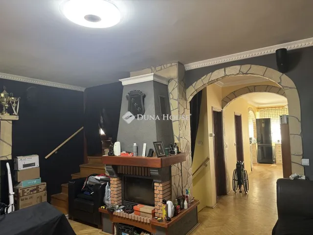 Eladó ház Budapest XVIII. kerület 230 nm