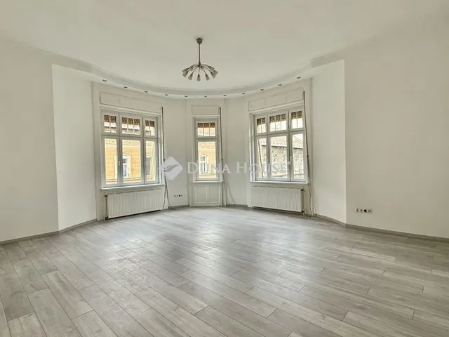 Eladó lakás Budapest VII. kerület 101 nm