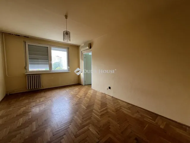 Eladó lakás Budapest XV. kerület, Zsókavár utca 53 nm