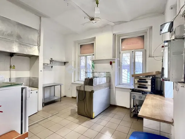 Kiadó kereskedelmi és ipari ingatlan Budapest VI. kerület 25 nm