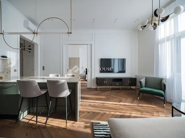 Eladó lakás Budapest VI. kerület 84 nm