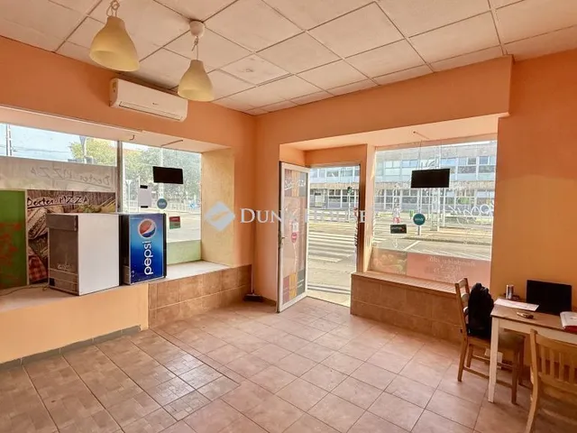 Eladó kereskedelmi és ipari ingatlan Budapest XIV. kerület 92 nm