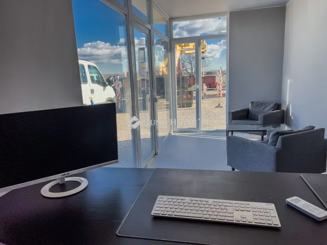 Kiadó telek Budapest XV. kerület 600 nm