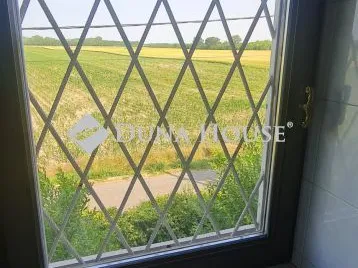 Eladó ház Áporka 190 nm