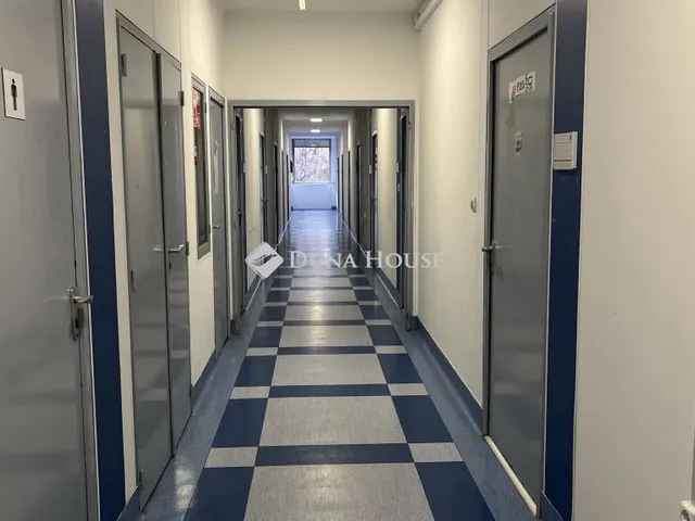 Kiadó kereskedelmi és ipari ingatlan Budapest XIV. kerület 400 nm