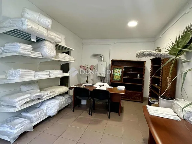 Eladó kereskedelmi és ipari ingatlan Budapest XI. kerület 458 nm