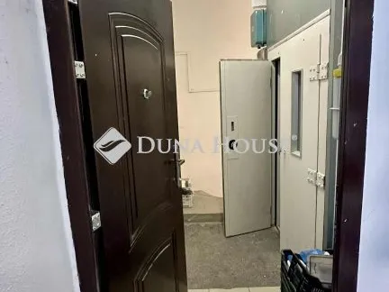 Eladó kereskedelmi és ipari ingatlan Budapest XI. kerület 458 nm