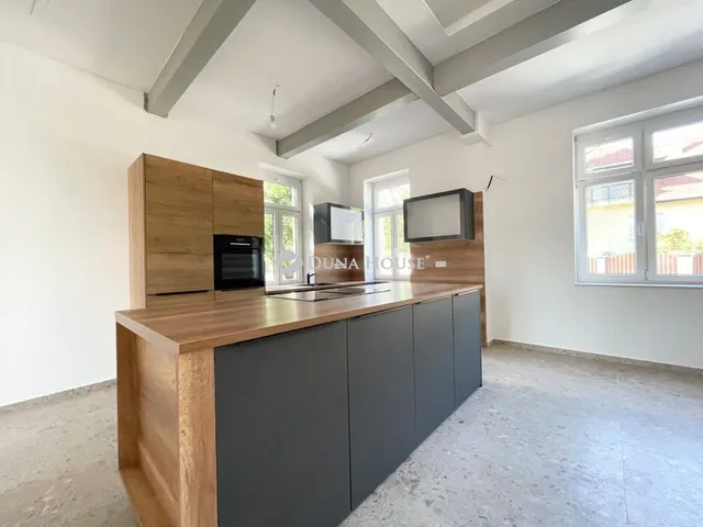 Eladó ház Sopron 371 nm