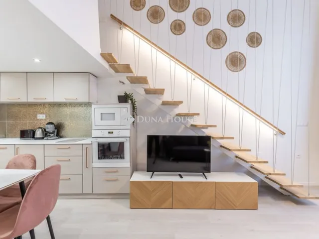 Eladó lakás Budapest V. kerület 69 nm