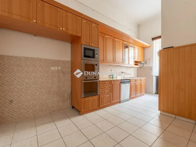 Eladó lakás Budapest V. kerület 120 nm