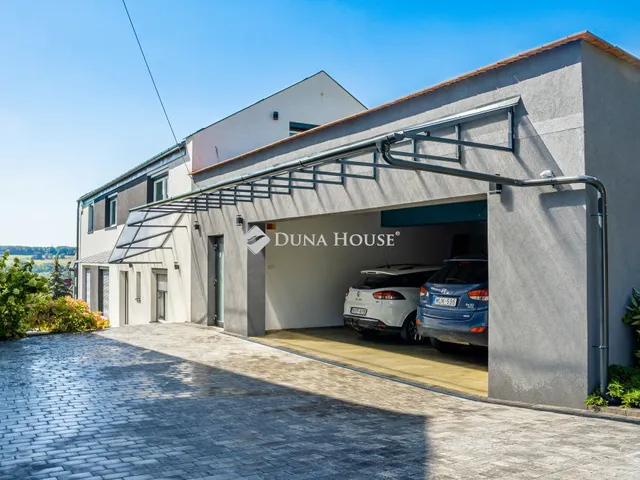 Eladó ház Gödöllő 292 nm