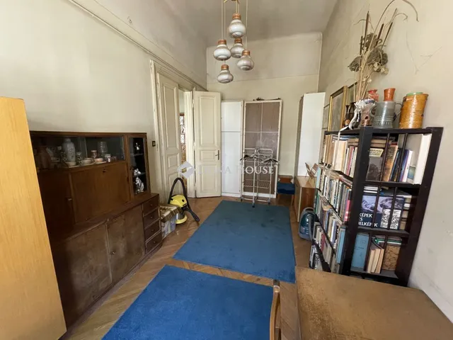 Eladó lakás Budapest VI. kerület, Izabella utca 73 nm