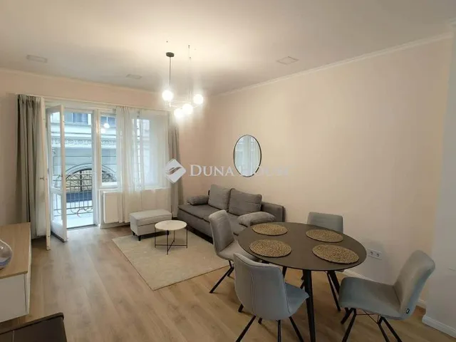 Kiadó lakás Budapest VI. kerület 77 nm