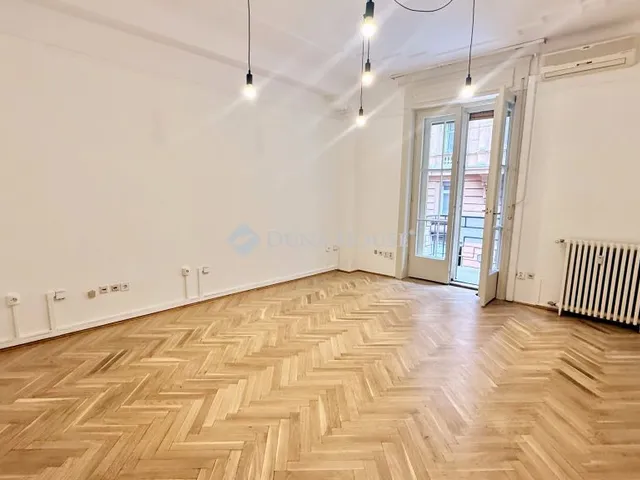 Eladó lakás Budapest XIII. kerület 155 nm
