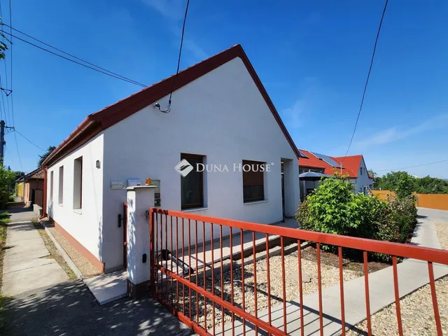 Eladó lakás Érd, Irén utca 122 nm