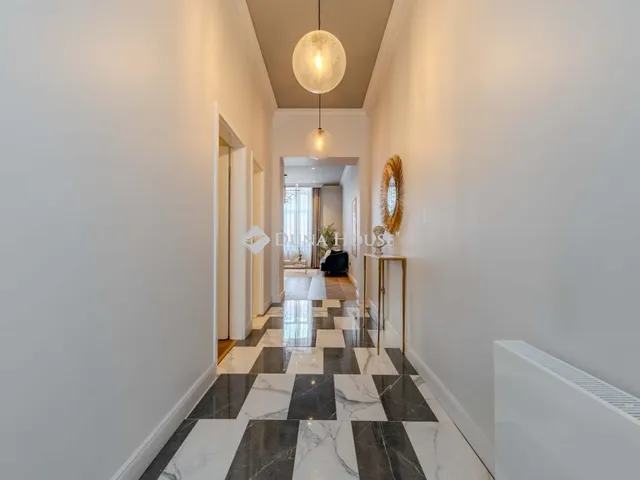 Eladó lakás Budapest VI. kerület, Andrássy út 160 nm