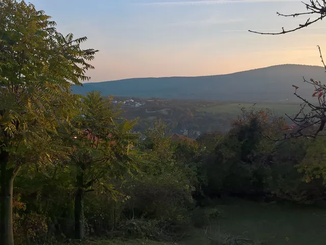 Eladó telek Pomáz 722 nm