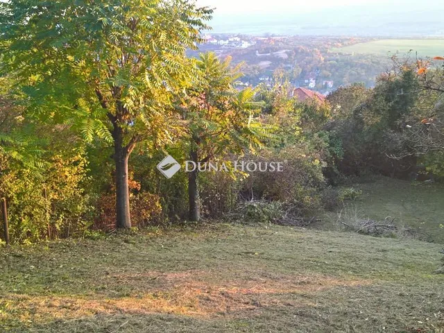 Eladó telek Pomáz 822 nm