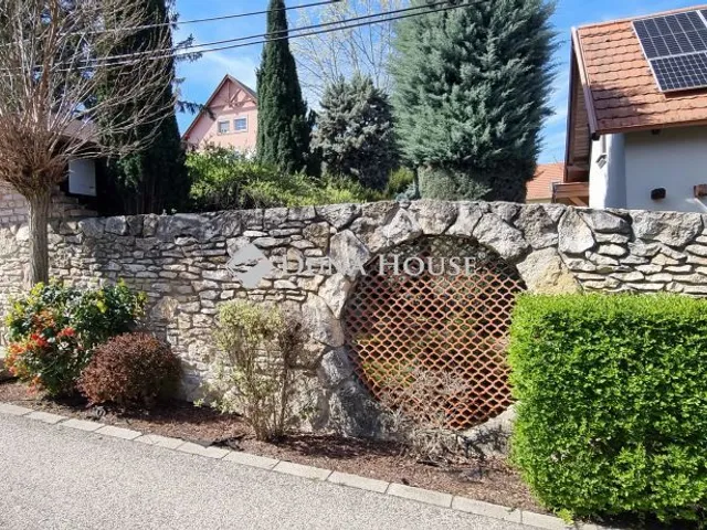 Eladó ház Budapest III. kerület 264 nm