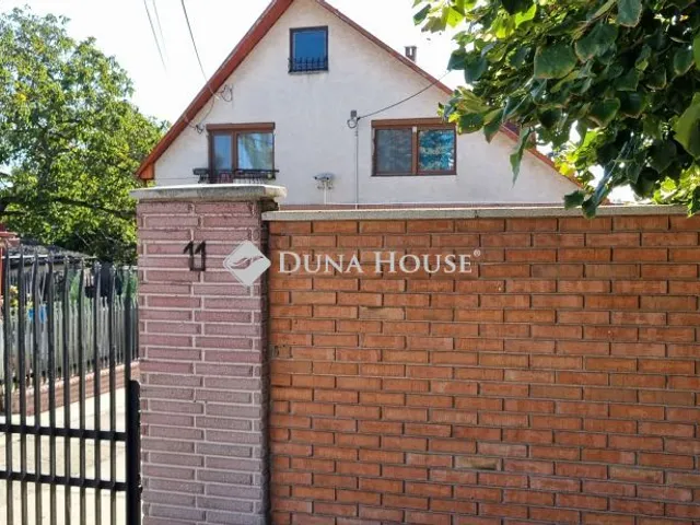 Eladó ház Érd 279 nm