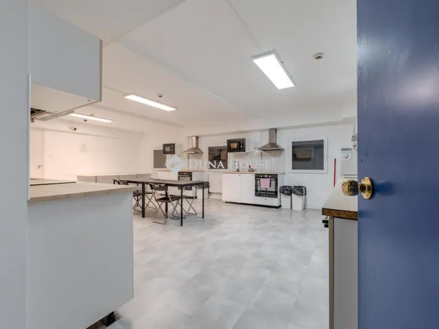 Eladó kereskedelmi és ipari ingatlan Törökbálint, Tó utca 2022 nm