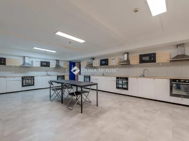 Eladó kereskedelmi és ipari ingatlan Törökbálint, Tó utca 2022 nm